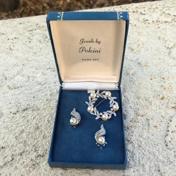 Jewels By Polcini Jewelry - Jewels by Polcini Vintage Clip on Earrings and Brooch